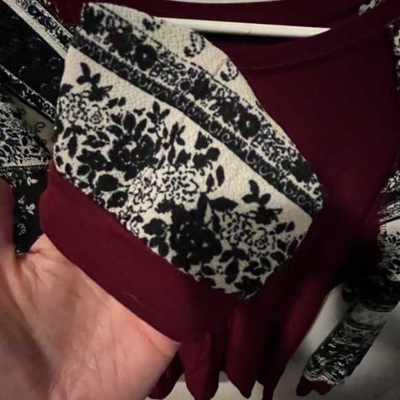 Cute Top - Picture 2 of 3